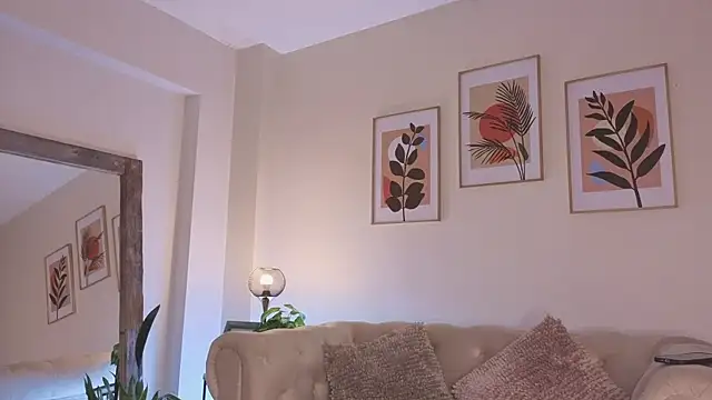 DahianaWalcott online show from 04/10/26, 03:17