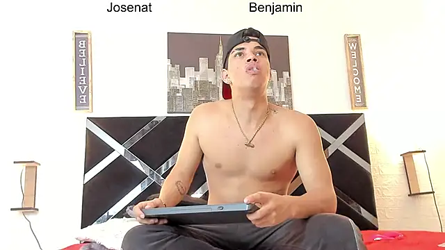 toyboys1 online show from 02/12/26, 04:07