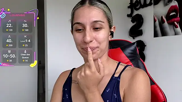 tammyandrade  online show from 11/27/25, 02:41