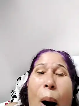 girl amada online show from 03/29/26, 09:37