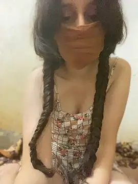 Chahrazad66 online show from 10/12/25, 12:53