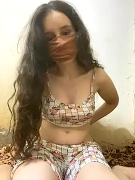 Chahrazad66 online show from 10/13/25, 12:43