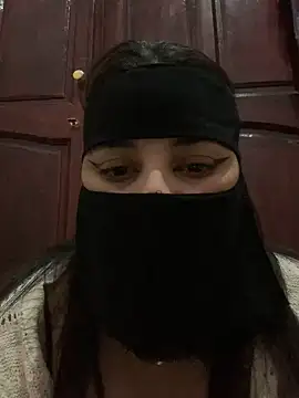 Snapshot of Miss-Soka chatting on 12/18/24, 05:04 Miss-Soka online show from 12/18/24, 05:04