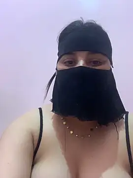 Snapshot of Miss-Soka chatting on 12/20/24, 11:43 Miss-Soka online show from 12/20/24, 11:43