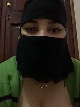 Snapshot of Miss-Soka chatting on 01/01/25, 05:43 Miss-Soka online show from 01/01/25, 05:43