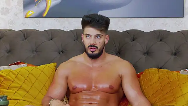 Snapshot of DustinKeent chatting on 02/06/25, 04:10 DustinKeent online show from 02/06/25, 04:10