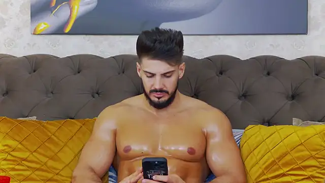 Snapshot of DustinKeent chatting on 02/21/25, 08:18 DustinKeent online show from 02/21/25, 08:18