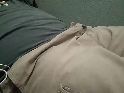 mfreitas005 online show from 12/19/24, 01:18