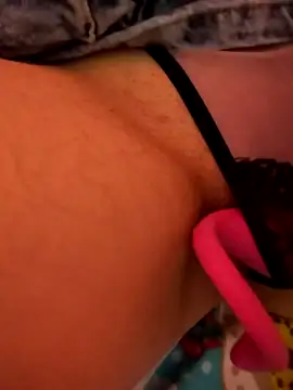 Snapshot of valeriikiss chatting on 02/14/25, 10:47 valeriikiss online show from 02/14/25, 10:47