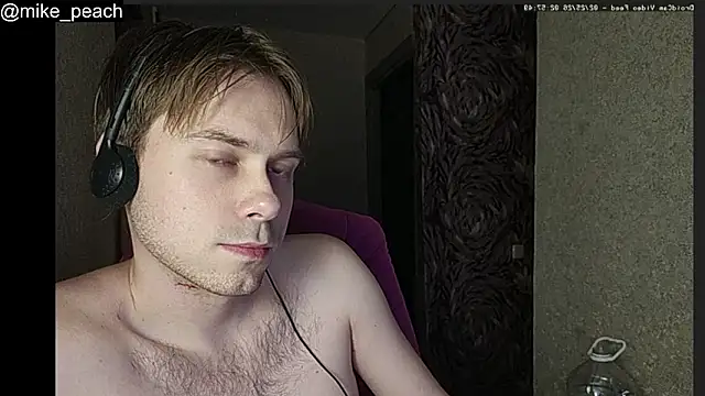 Snapshot of mike_peach chatting on 02/24/26, 11:58 mike peach online show from 02/24/26, 11:58