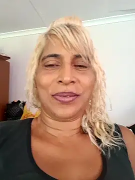 Goodgirlsue 77 online show from 03/21/25, 12:50