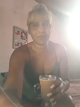 Goodgirlsue 77 online show from 12/05/25, 04:43