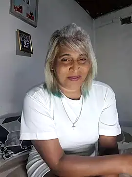 Snapshot of Goodgirlsue_77 chatting on 07/16/26, 04:35 Goodgirlsue 77 online show from 07/16/26, 04:35