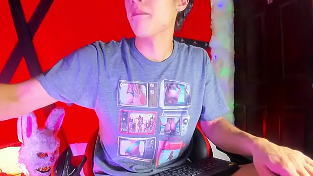 LilOwen  online show from 02/14/26, 05:43