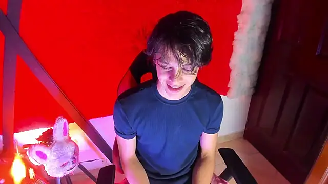 LilOwen  online show from 02/16/26, 06:37