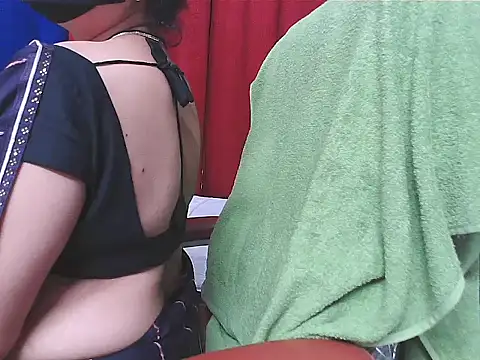 sunitha-3 online show from 12/18/25, 07:20