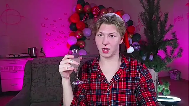 TheMikeSever online show from 12/31/24, 05:18