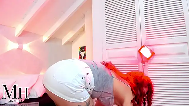 MizzHell online show from 11/15/25, 12:45