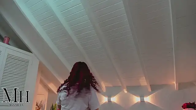 MizzHell online show from 04/12/26, 03:44