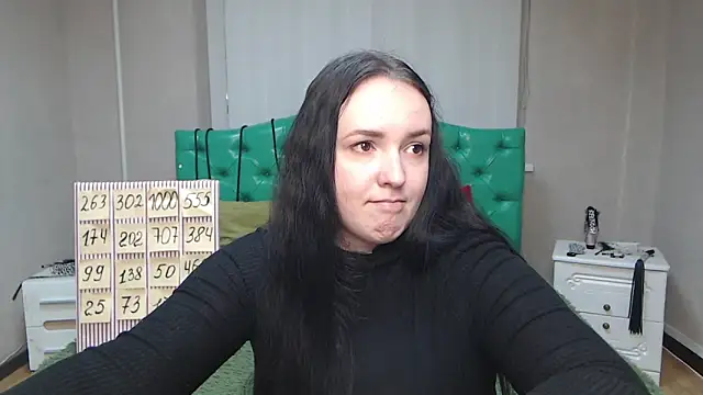 IsabelBlackberry online show from 02/07/25, 09:05