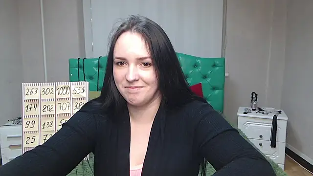 IsabelBlackberry online show from 02/08/25, 09:03