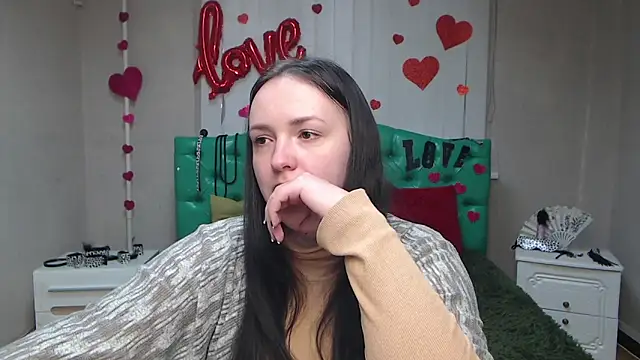 IsabelBlackberry online show from 02/24/25, 12:26