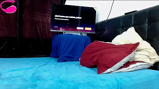 Deleon1995 online show from 12/04/24, 05:22