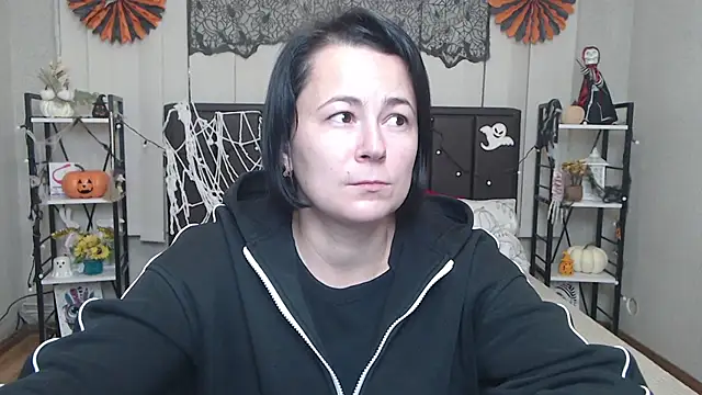 MarieSho online show from 11/12/25, 06:08