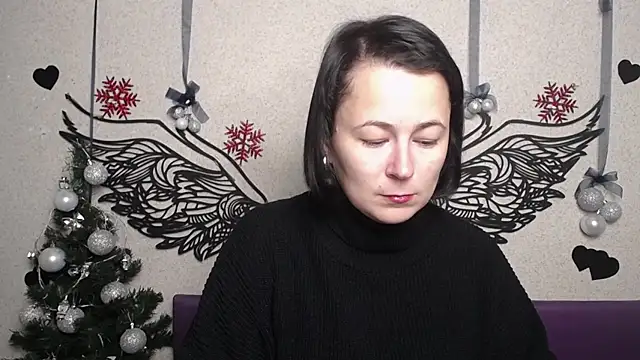 MarieSho online show from 12/14/25, 07:03