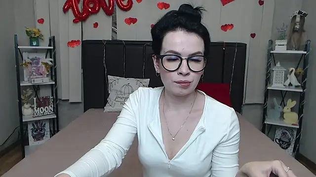 Snapshot of JasmineKouch chatting on 03/13/26, 07:15 JasmineKouch online show from 03/13/26, 07:15