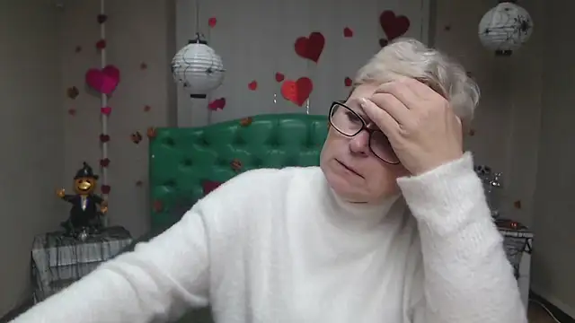 EmiliaGree online show from 11/09/25, 06:01