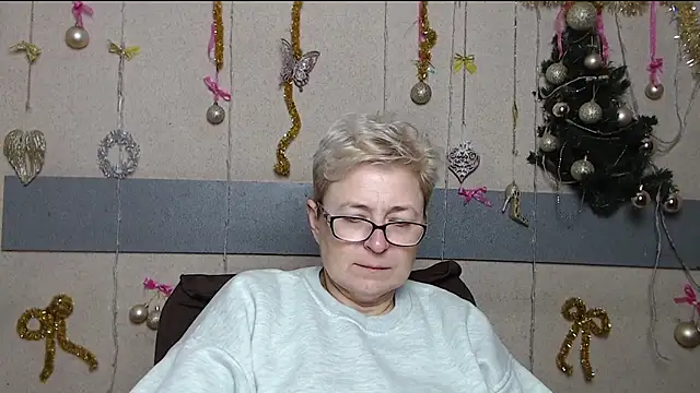 EmiliaGree online show from 01/14/26, 06:13