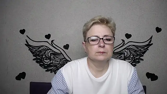 EmiliaGree online show from 04/01/26, 04:59