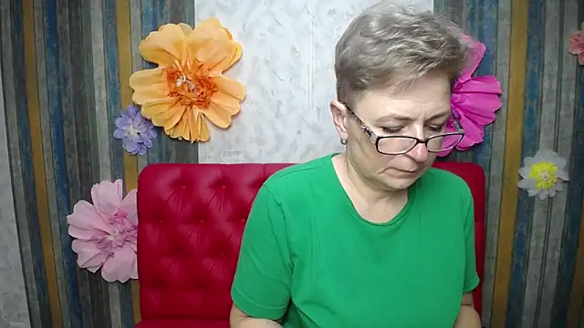 EmiliaGree online show from 04/14/26, 05:19