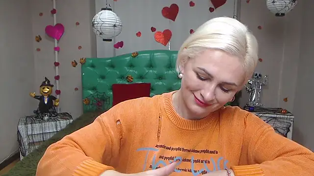 OliviaHorst online show from 11/06/25, 06:14