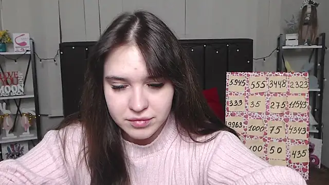 LauraHlot online show from 02/07/25, 12:53