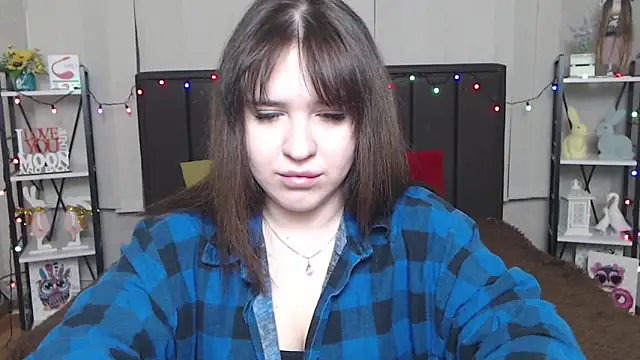 LauraHlot online show from 02/10/25, 06:24