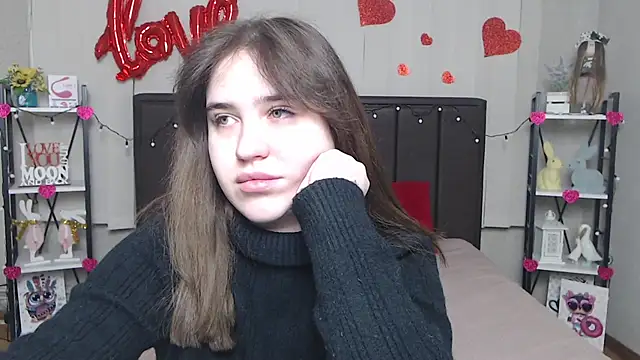 LauraHlot online show from 02/23/25, 06:23