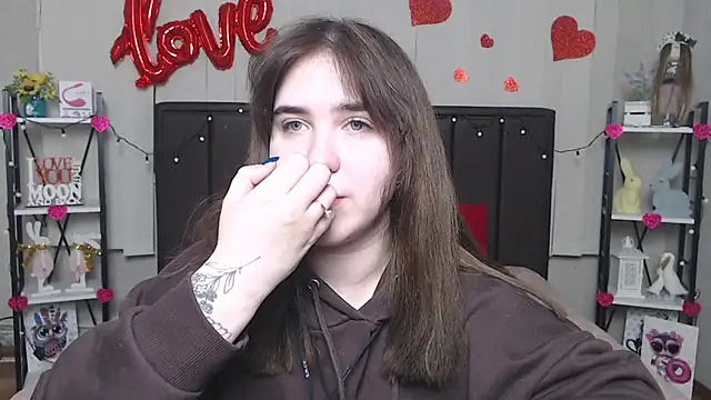 LauraHlot online show from 02/25/25, 03:31