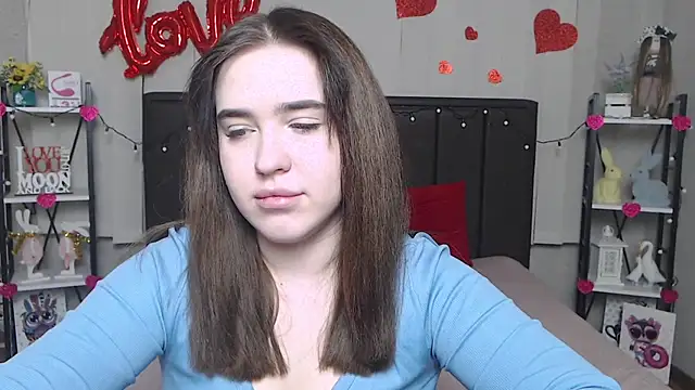 LauraHlot online show from 02/26/25, 09:16