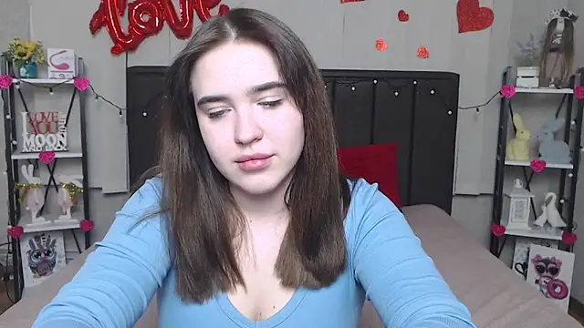 LauraHlot online show from 02/27/25, 04:09