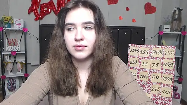 LauraHlot online show from 02/28/25, 12:54