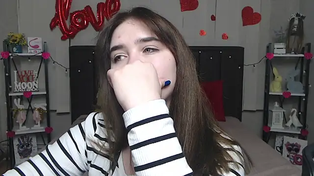 LauraHlot online show from 03/08/25, 04:06