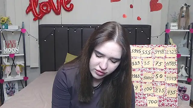 LauraHlot online show from 03/12/25, 09:34