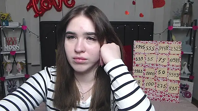 LauraHlot online show from 03/14/25, 12:54