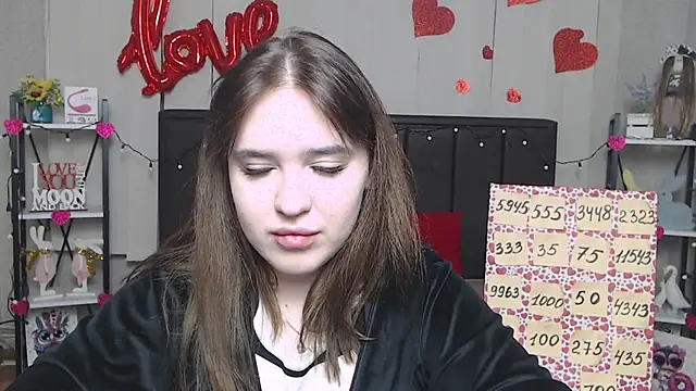 LauraHlot online show from 03/16/25, 06:12