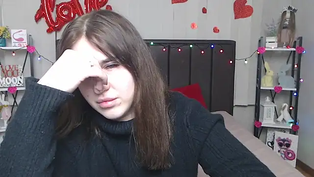 LauraHlot online show from 03/22/25, 03:53