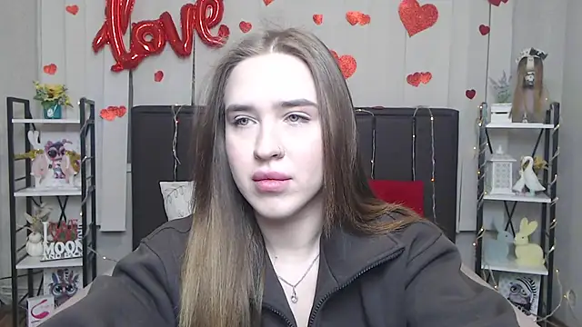 LauraHlot online show from 02/03/26, 06:11