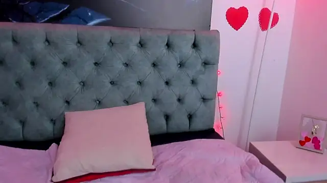 Camiila Osorio online show from 02/22/25, 06:50