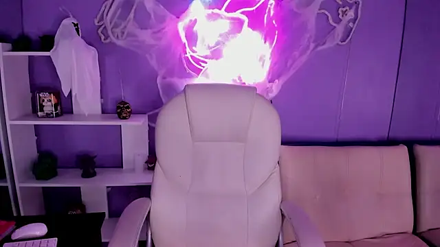 Camiila Osorio online show from 10/13/25, 05:57